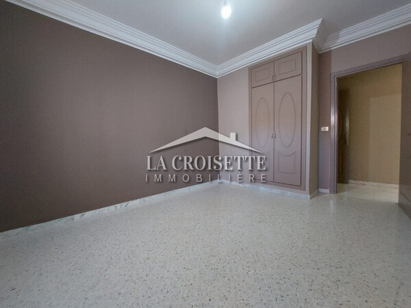 Appartement S+4 à Ain Zaghouan El Wahat